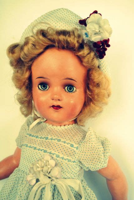 bonecas antigas valiosas  Através do Blog compartilho imagens de meu acervo, coisas que amo como antiguidades, bonecas, brinquedos antigos e um bom momento nostalgia